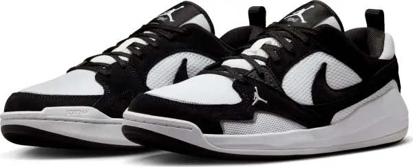 Кроссовки Nike JORDAN CMFT ERA черно-белые HJ6777-001