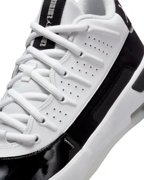 Кросівки Nike JORDAN MAX AURA 7 біло-чорні HQ2091-100