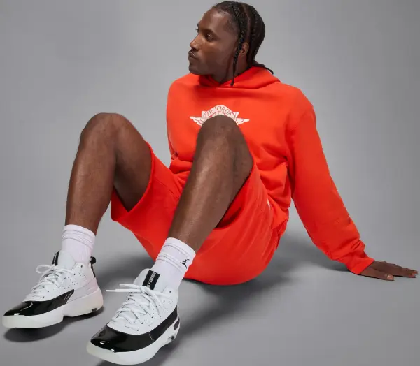 Кросівки Nike JORDAN MAX AURA 7 біло-чорні HQ2091-100