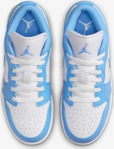 Кроссовки подростковые Nike AIR JORDAN 1 LOW SE (GS) голубо-белые FZ3929-114