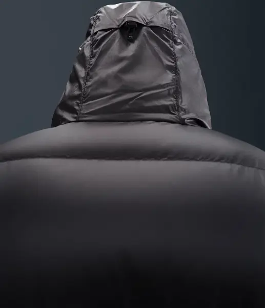 Пуховик Nike WINDRUNNER STATEMENT DOWN JACKET черный HQ7790-011