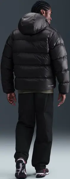Пуховик Nike WINDRUNNER STATEMENT DOWN JACKET черный HQ7790-011