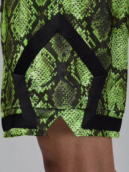 Шорти Nike JORDAN SPORT DRI-FIT MESH DIAMOND SHORTS салатово-чорні HF9907-358