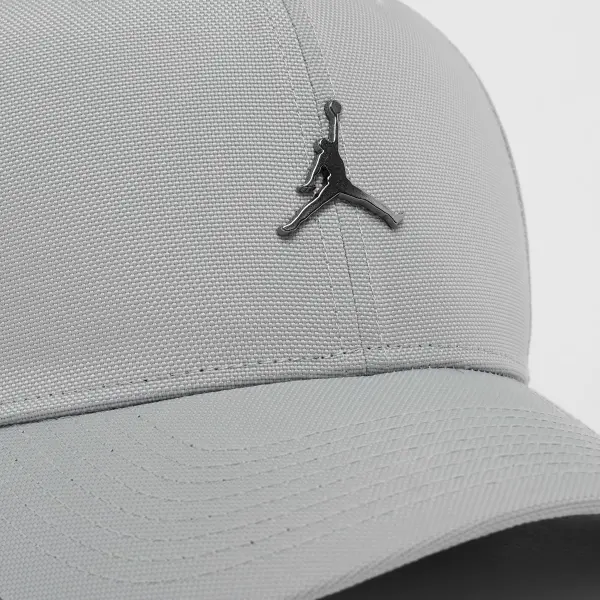 Кепка Nike JORDAN RISE STRUCTURED METAL JUMPMAN серая HM5750-077