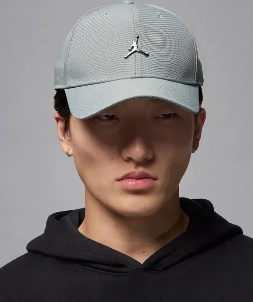 Кепка Nike JORDAN RISE STRUCTURED METAL JUMPMAN серая HM5750-077