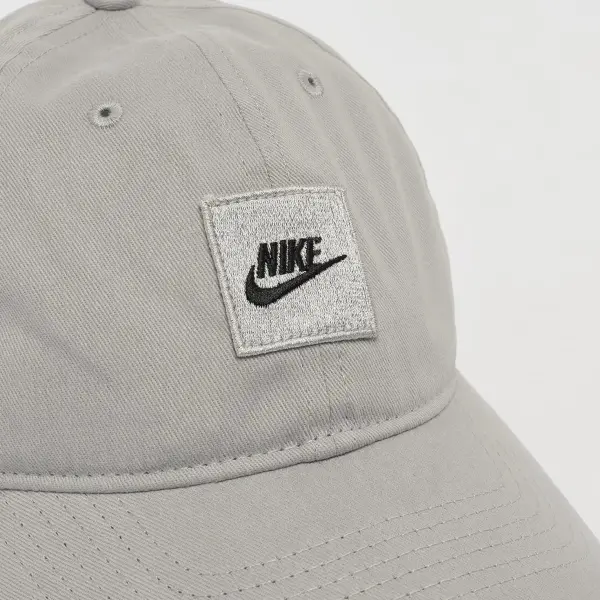 Кепка детская Nike BOX FUTURA CLUB серая 8A3122-G3O