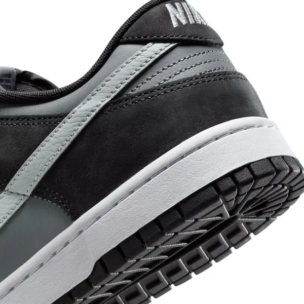 Кросівки Nike DUNK LOW чорно-сірі IB3079-001