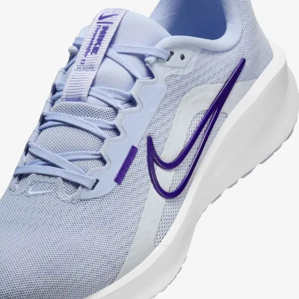 Кроссовки беговые женские Nike DOWNSHIFTER 13 голубо-фиолетовые FD6476-011