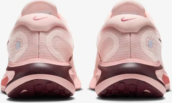 Кроссовки беговые женские Nike JOURNEY RUN светло-розово-кораллово-бордовые FJ7765-800