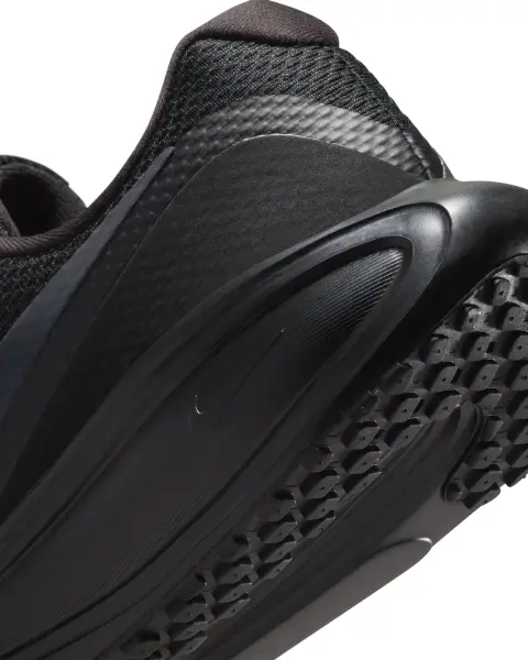 Кросівки бігові жіночі Nike REVOLUTION 8 чорні HJ8485-002