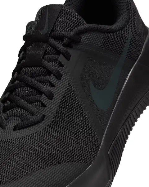 Кроссовки для тренировок Nike MC TRAINER 3 черные FQ1831-003