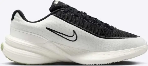 Кроссовки женские Nike UPLIFT SC молочно-черные IB2766-100