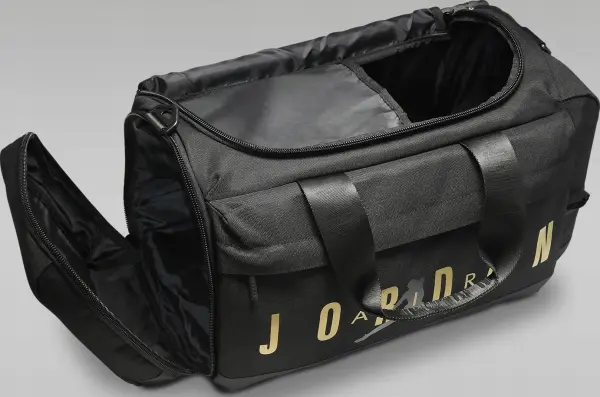 Сумка спортивна Nike JORDAN VELOCITY DUFFLE BAG (46L) чорно-золота SM0920-K5X