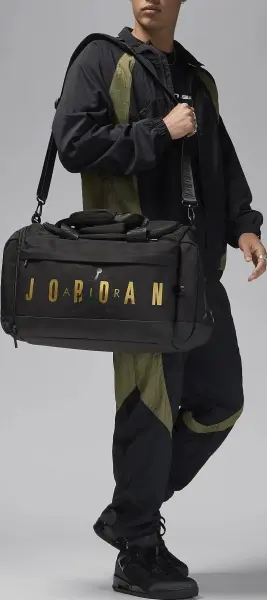 Сумка спортивна Nike JORDAN VELOCITY DUFFLE BAG (46L) чорно-золота SM0920-K5X