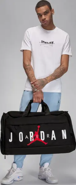 Сумка спортивна Nike JORDAN VELOCITY DUFFLE BAG (81L) чорна LM0920-023