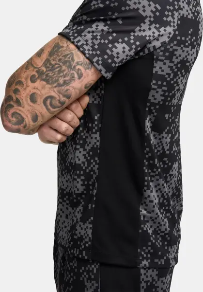 Футболка Nike ACADEMY PRO DRI-FIT GRAPHIC чорно-сіро-рожева FN2411-069
