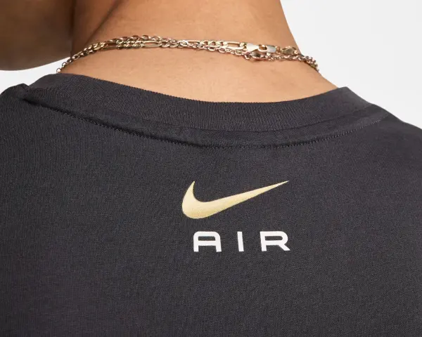 Футболка Nike SPORTSWEAR AIR GRAPHIC темно-серо-золотая FN7704-070