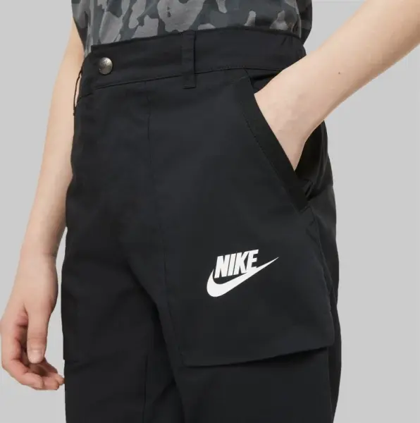Шорты подростковые Nike SPORTSWEAR CARGO черные DA0856-010