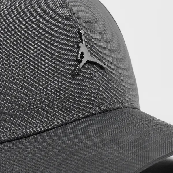 Кепка Nike JORDAN RISE STRUCTURED METAL JUMPMAN темно-серая HM5750-068