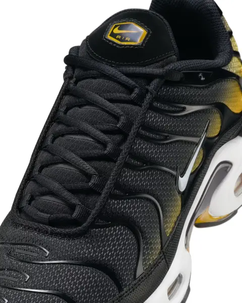 Кросівки Nike AIR MAX PLUS чорно-жовто-білі DM0032-013