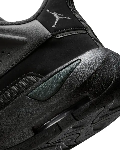 Кросівки Nike JORDAN MAX AURA 7 чорні HQ2091-001