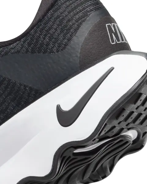Кросівки жіночі Nike MOTIVA чорні DV1238-001