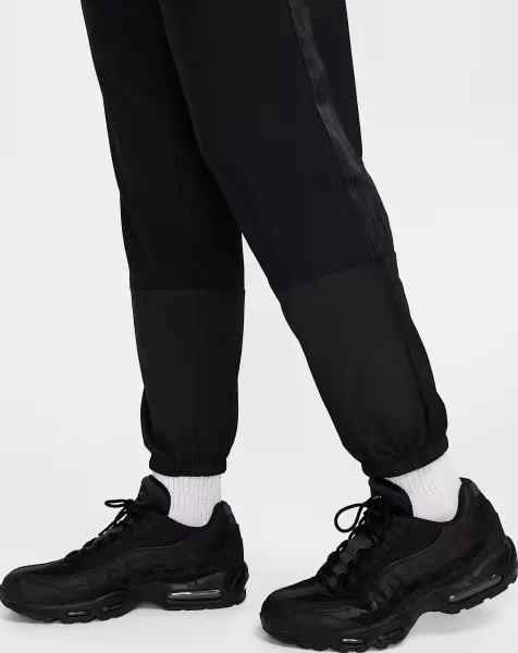 Спортивные штаны Nike ACADEMY+ REPEL SOCCER черные HJ3756-010
