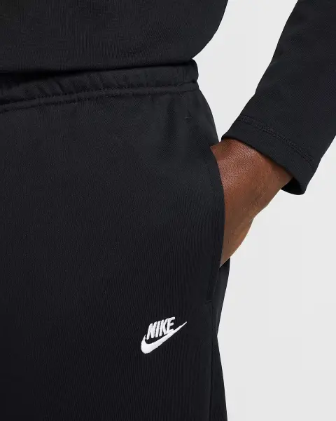 Спортивные штаны Nike CLUB FRENCH TERRY OPEN-HEM черные HQ4422-010