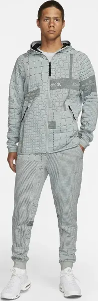 Спортивні штани Nike SPORTSWEAR THERMA-FIT ADV TECH PACK ENGINEERED FLEECE сірі DM5550-034