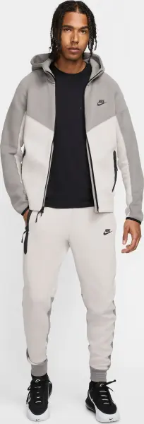 Спортивний костюм Nike SPORTSWEAR TECH FLEECE світло-сіро-сірий FB7921-014__FB8002-014