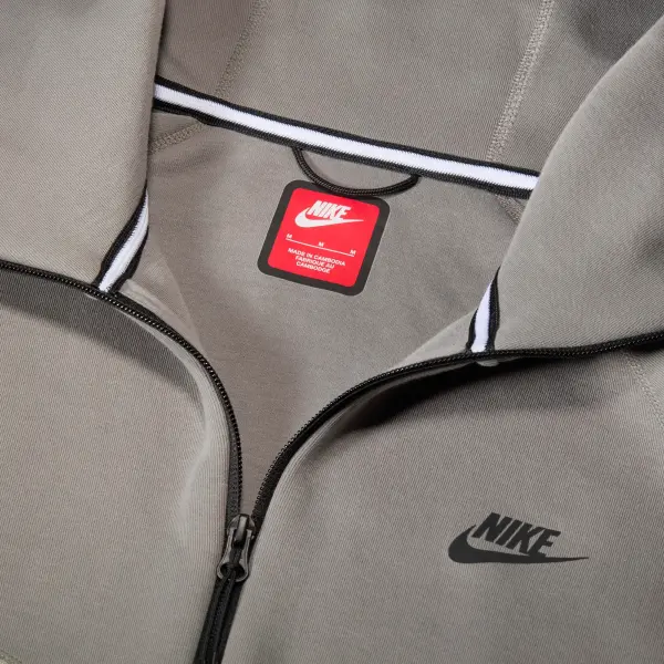 Спортивний костюм Nike SPORTSWEAR TECH FLEECE світло-сіро-сірий FB7921-014__FB8002-014
