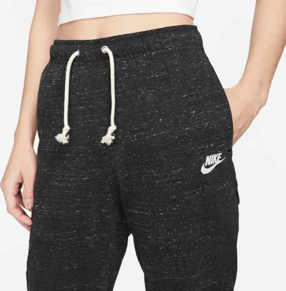 Спортивний костюм жіночий Nike SPORTSWEAR GYM VINTAGE чорний DM6388-010__DM6390-010