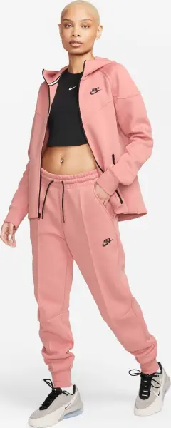 Спортивний костюм жіночий Nike SPORTSWEAR TECH FLEECE світло-рожевий FB8338-618__FB8330-618