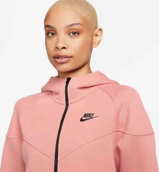Спортивний костюм жіночий Nike SPORTSWEAR TECH FLEECE світло-рожевий FB8338-618__FB8330-618