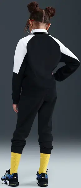 Спортивный костюм подростковый Nike SPORTSWEAR DRI-FIT черно-белый HQ9317-010