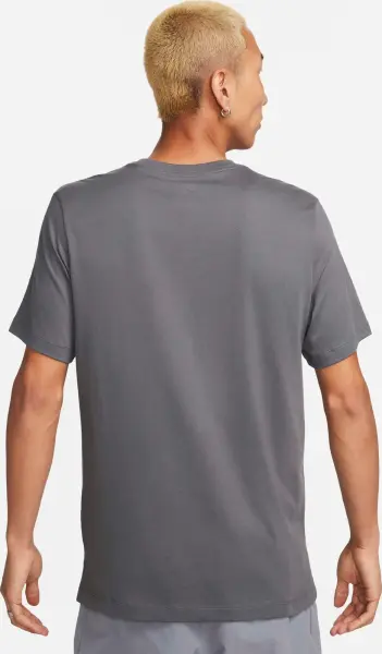 Футболка Nike SPORTSWEAR темно-сіра FQ3754-068