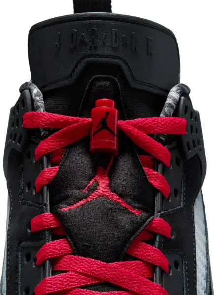 Кросівки Nike JORDAN SPIZIKE LOW чорно-червоно-зелені FQ1759-060