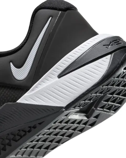 Кросівки для тренувань жіночі Nike METCON 10 чорно-білі HQ2620-001