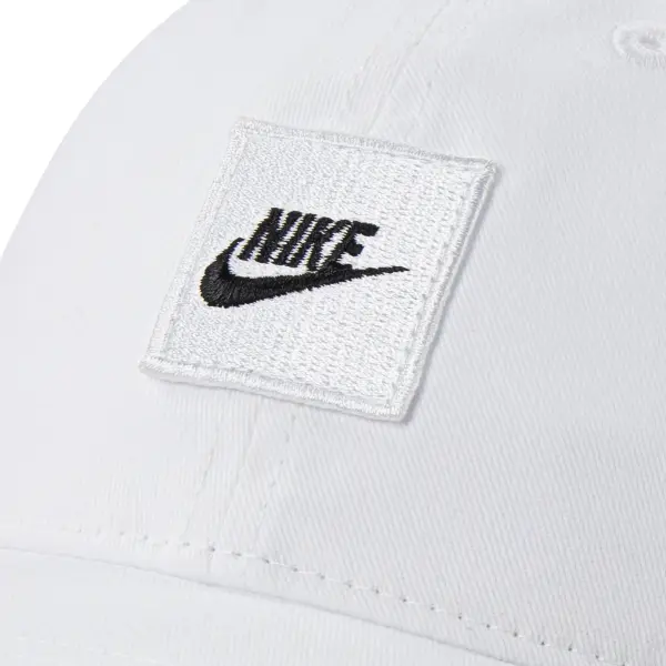 Кепка дитяча Nike BOX FUTURA CLUB біла 8A3122-001