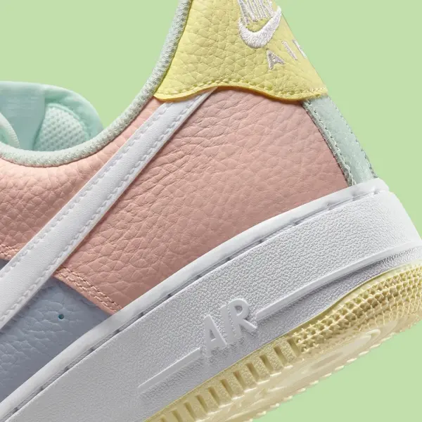 Кросівки Nike AIR FORCE 1 LOW "EASTER" різнокольорові DR8590-600