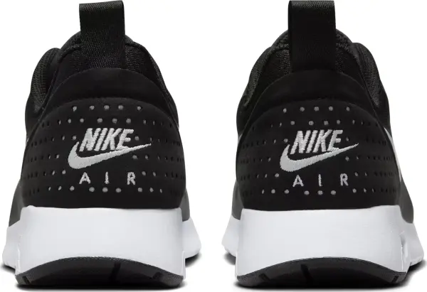 Кроссовки Nike AIR MAX TAVAS черные 705149-009