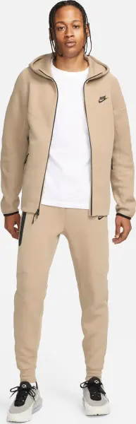 Спортивний костюм Nike SPORTSWEAR TECH FLEECE бежевий FB7921-247__FB8002-247
