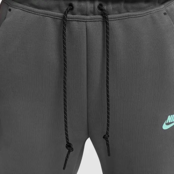 Спортивный костюм Nike SPORTSWEAR TECH WINDRUNNER серо-бирюзово-белый HV6512-068__HV6513-068
