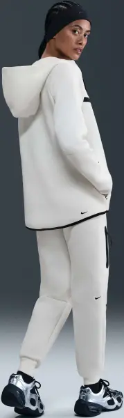 Спортивный костюм женский Nike SPORTSWEAR TECH FLEECE WINDRUNNER кремовый HV6747-133__HV6779-133