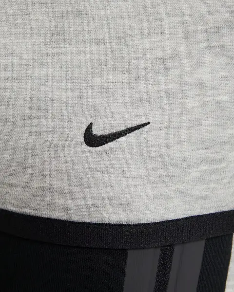 Спортивний костюм підлітковий Nike SPORTSWEAR TECH FLEECE чорно-сірий HV5867-064__HV5869-012