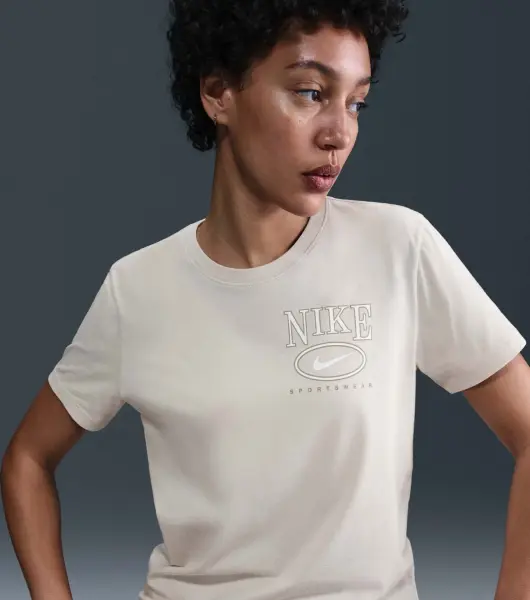 Футболка женская Nike SPORTSWEAR CLUB бежевая IB2447-104