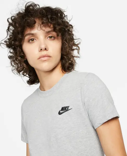 Футболка жіноча Nike SPORTSWEAR CLUB сіра DN2393-063