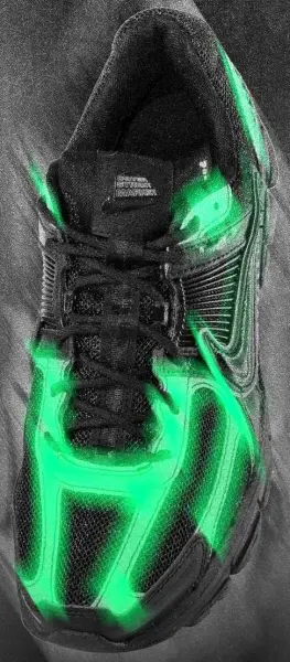 Кросівки Nike ZOOM VOMERO 5 DSM чорні FZ3313-001
