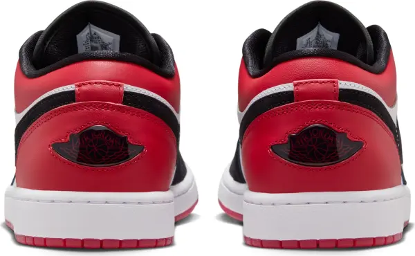 Кросівки Nike AIR JORDAN 1 LOW SE біло-чорно-червоні IB8971-106