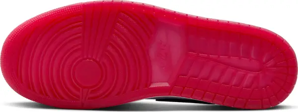 Кросівки Nike AIR JORDAN 1 LOW SE біло-чорно-червоні IB8971-106